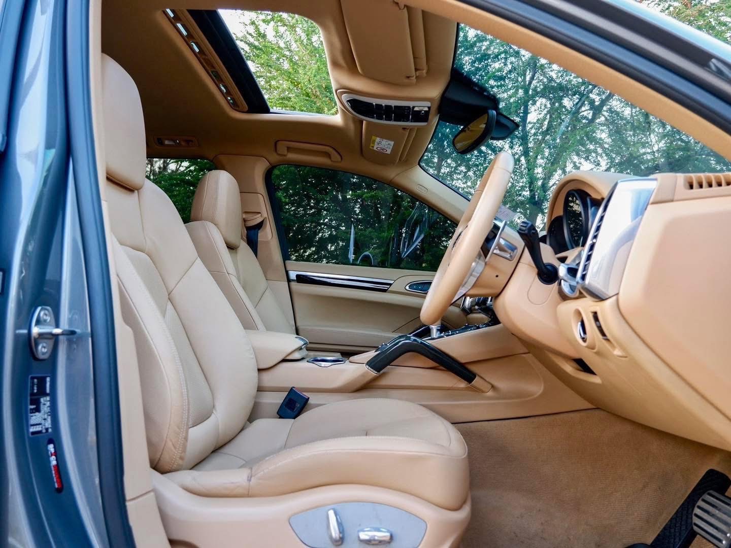 Porsche Cayenne S E-Hybrid Sport Design Package ปี 2015