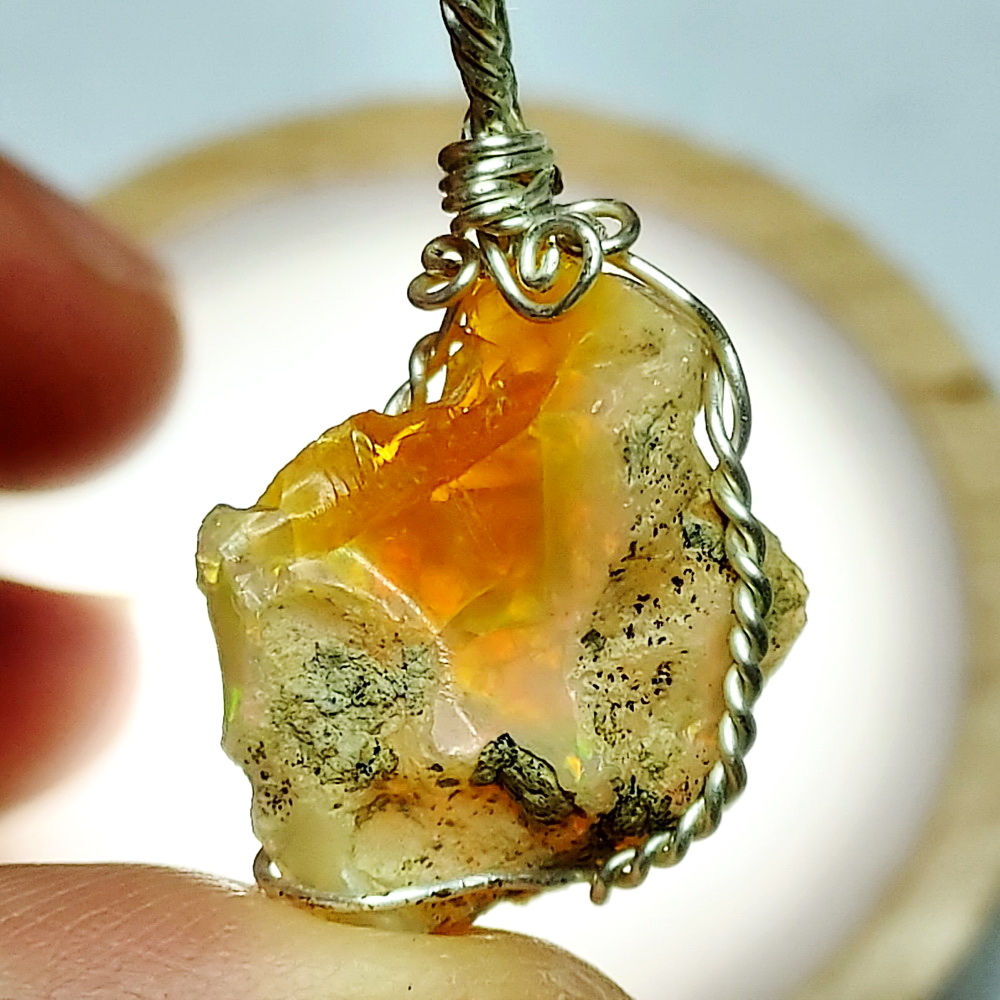 จี้โอปอลเอธิโอเปีย (Ethiopian Opal) 3.2กรัม ความยาว 3ซม.
