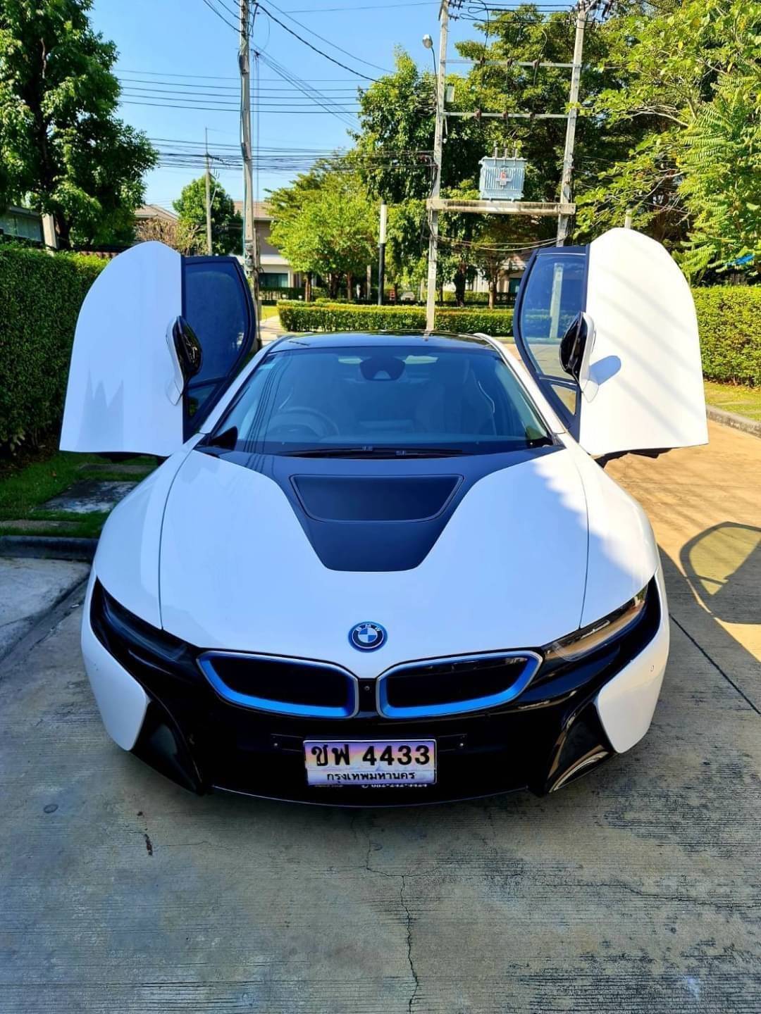 BMW I8 pure impulse ปี 2015