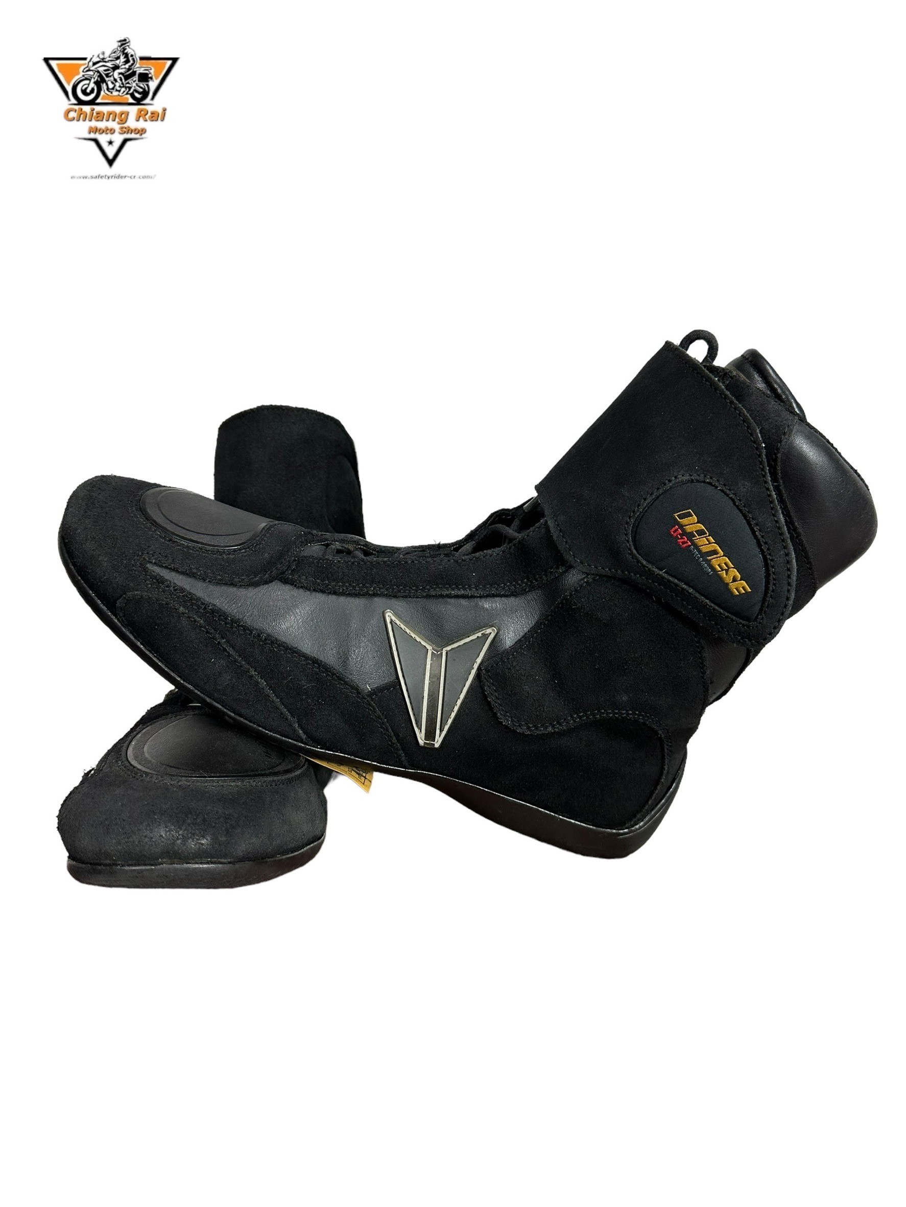 รองเท้าขี่มอเตอร์ไซด์( มือสอง) RCBS-595 Size ขนาดจากป้าย 45:EUR / 10:UK / 27.9:Cm.(dainese)