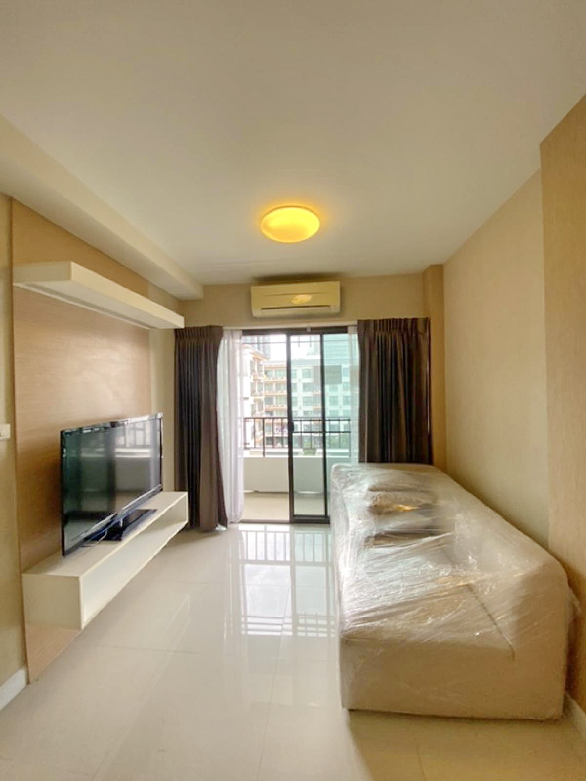 ให้เช่า Summer Garden แจ้งวัฒนะ 19 ห้องวิวสระ ใกล้รถไฟฟ้าสีชมพู