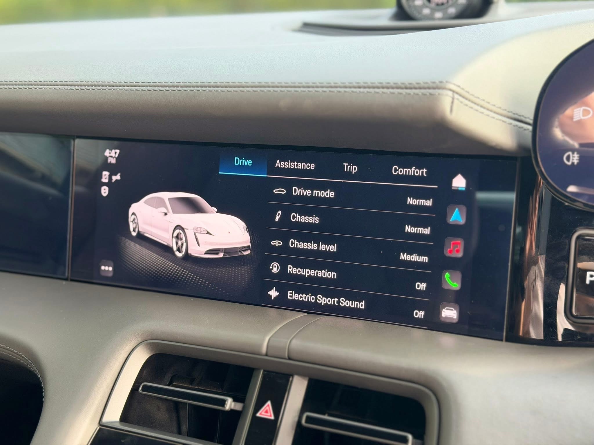 Porsche Taycan Turbo S ปี 2020