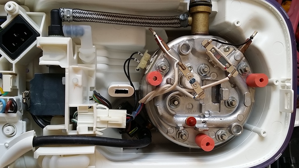 ซ่อมเตารีดไอน้ำ ยี่ห้อ PHILIPS รุ่น GC6733 อาการไอน้ำไม่ออก