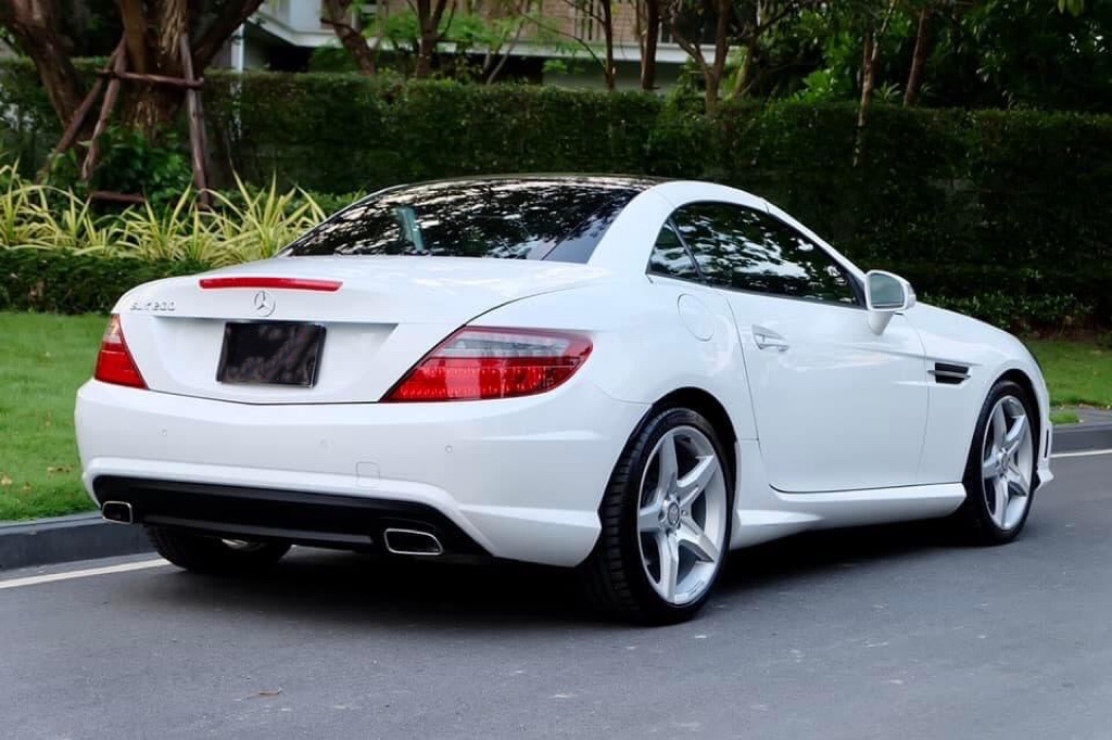 Mercedes Benz SLK200 AMG 9 Speed ปี 2016