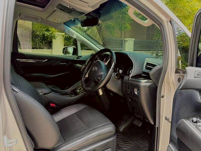 Toyota Vellfire 2.5 ZG Edition ปี 2019