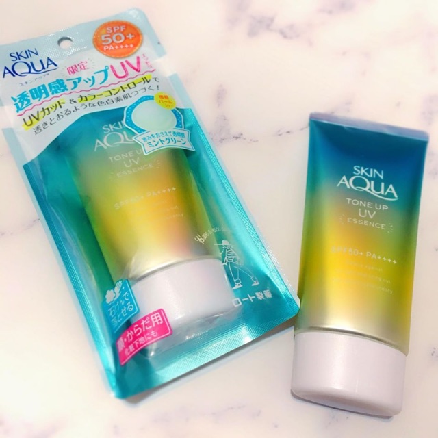 🔥ครีมกันแดด ROHTO SKIN AQUA Tone Up UV Essence SPF50+ PA++++ 💚สีเขียวมิ้นท์ : สูตรปราศจาก Alcohol, Paraben, Mineral Oil✨กันแดดปรับโทนผิว ผิวสว่างขึ้น ลดรอยแดง💥ขนาด 80g.
