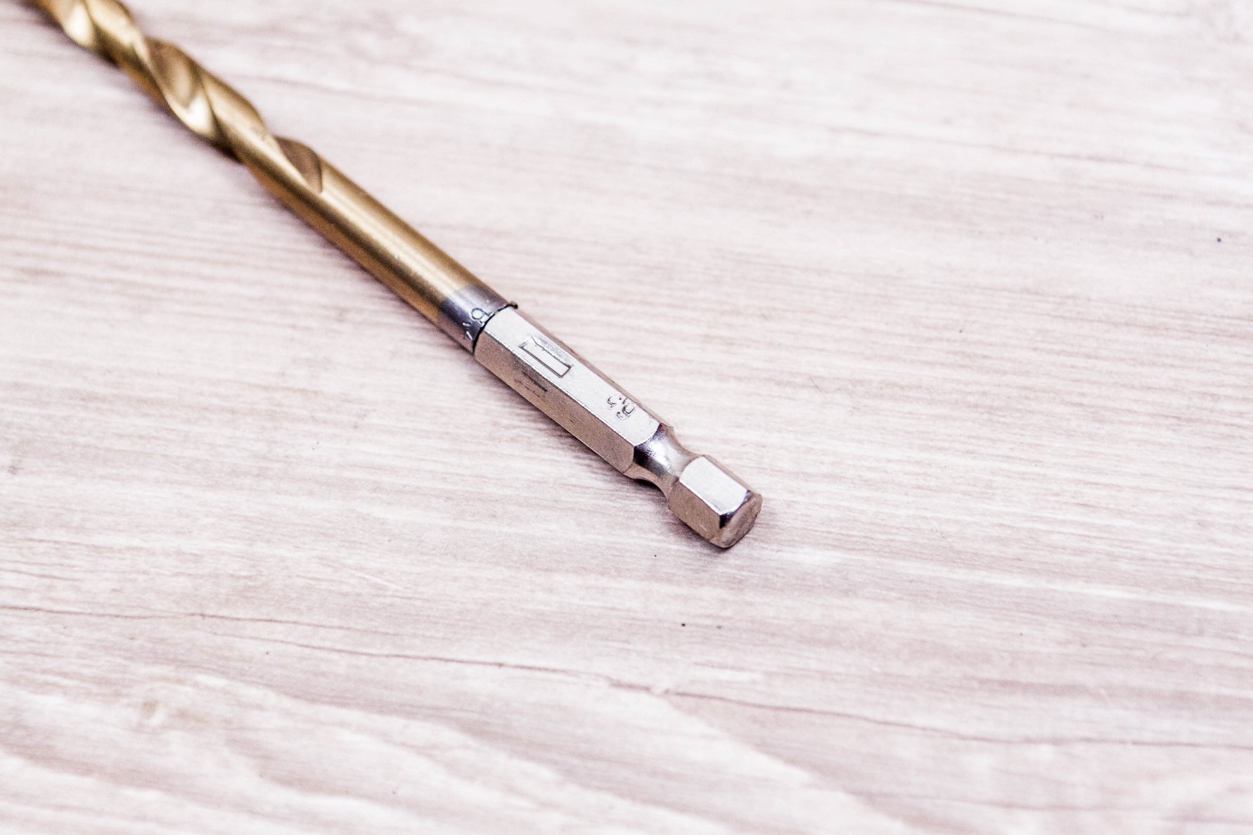 MARCH ดอกสว่านหัว 6 เหลี่ยม ชุด 13ดอก 1 ชุด