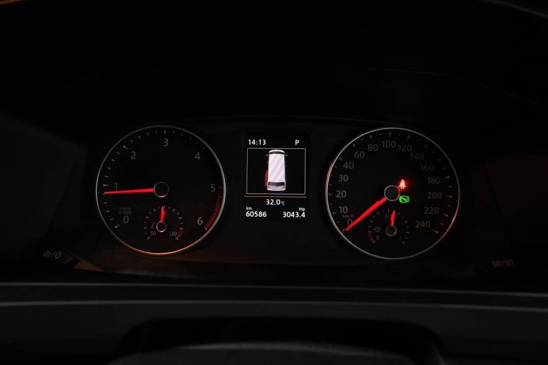 Volkswagen Caravelle 2.0 TDI Comfortline ปี 2017