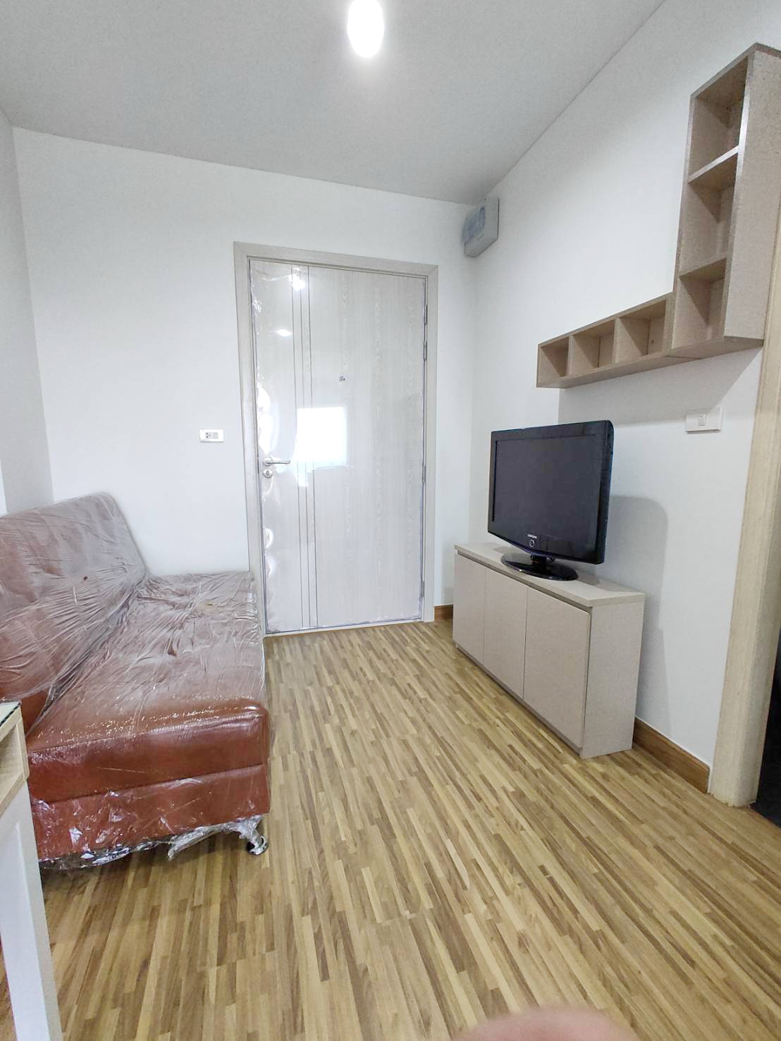ให้เช่า Iris condo เวสเกต