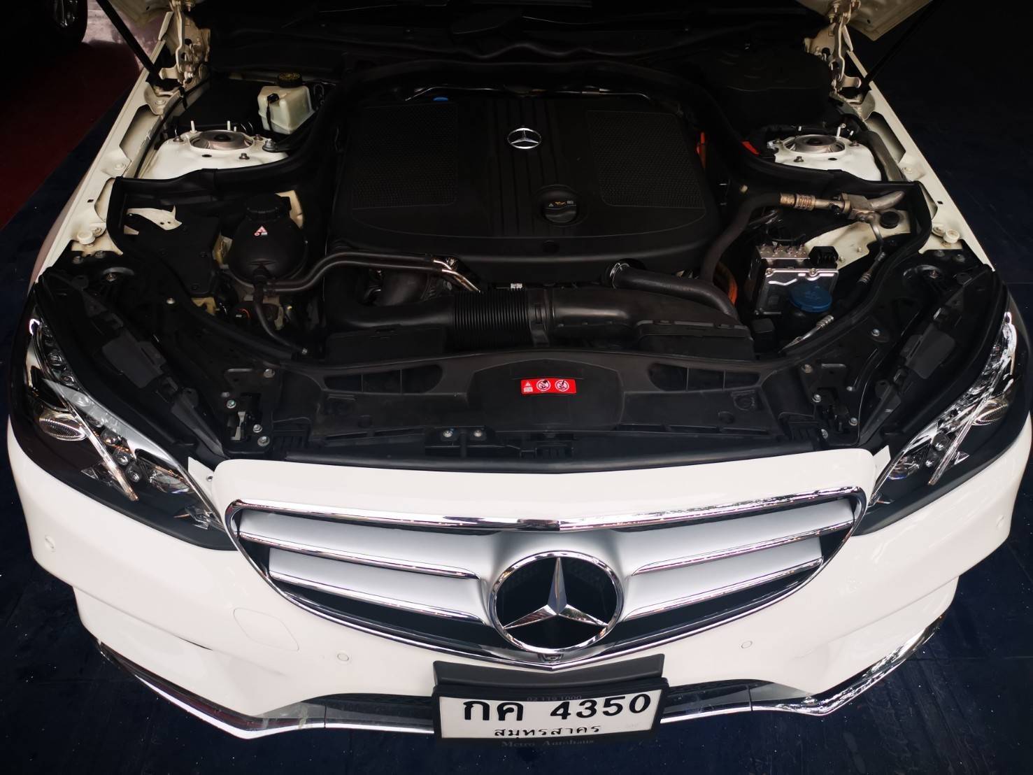 Mercedes-Benz E300 AMG Bluetec Hybrid ปี 2014