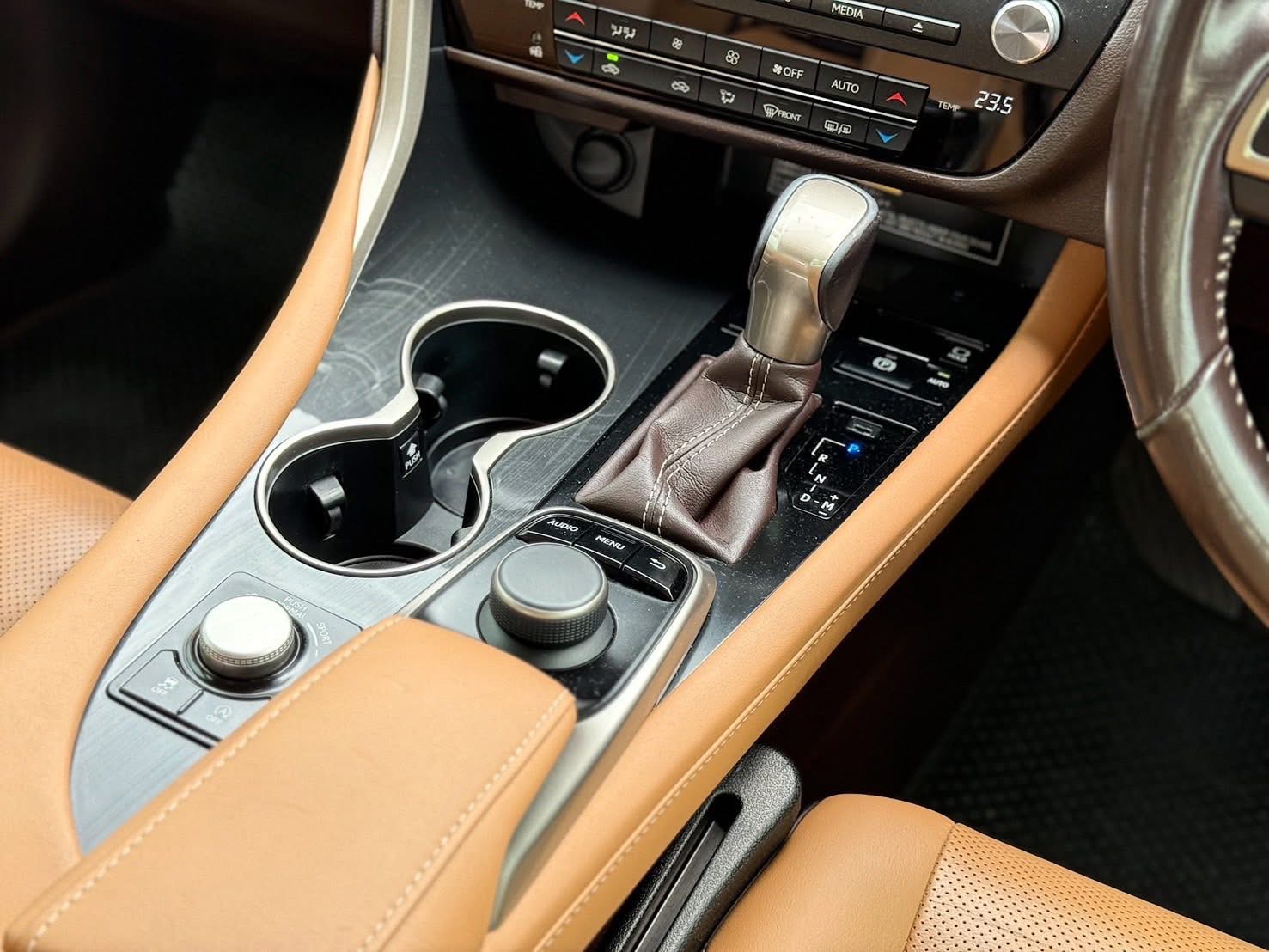 Lexus Rx200t Luxury ปี 2016