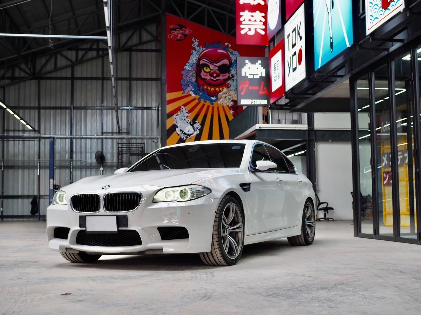 BMW M5 F10 ปี 2012