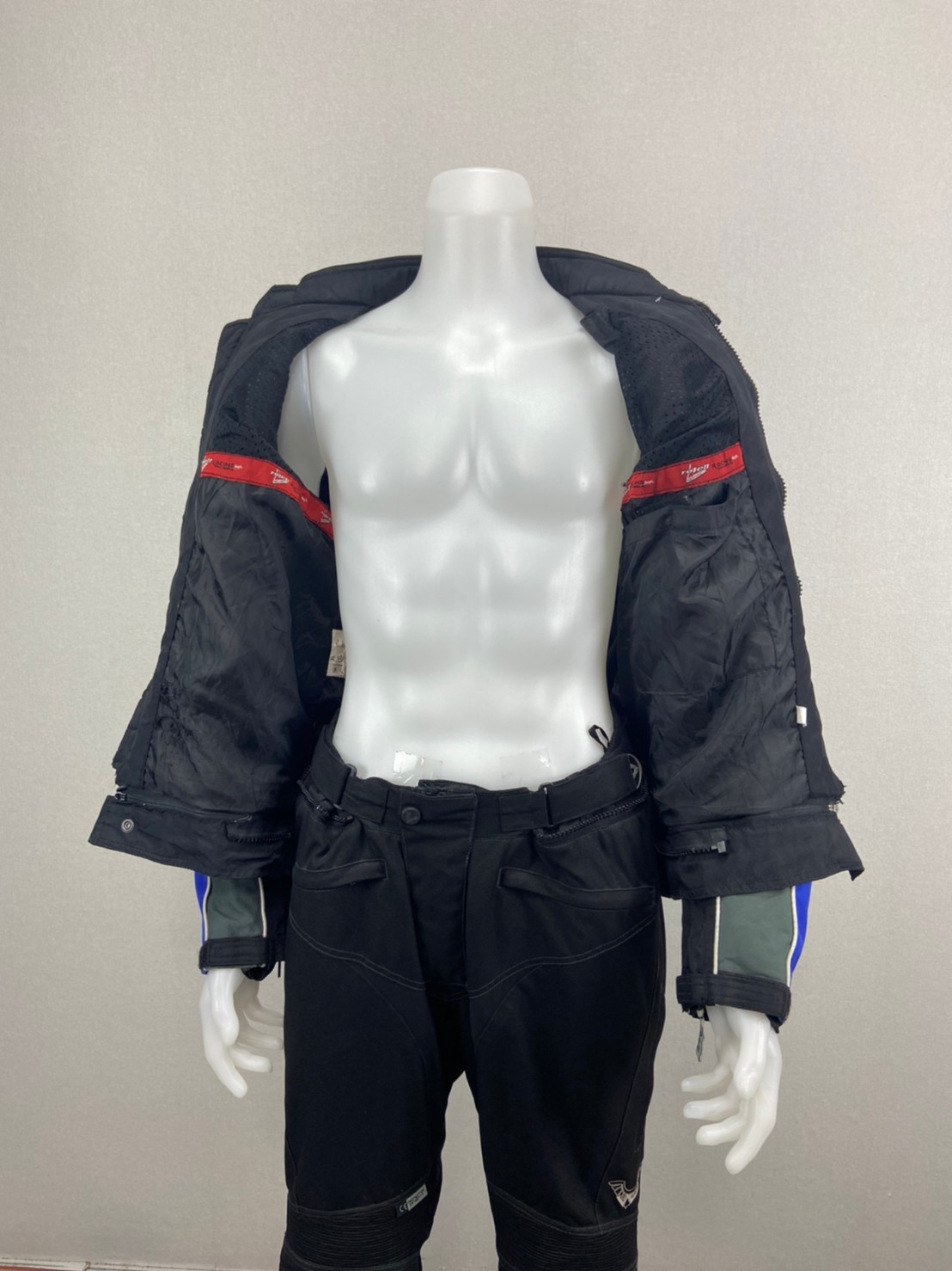 เสื้อขี่มอเตอร์ไซด์( มือสอง) RCS 721: อก 50" ยาว 26" ** roleff**