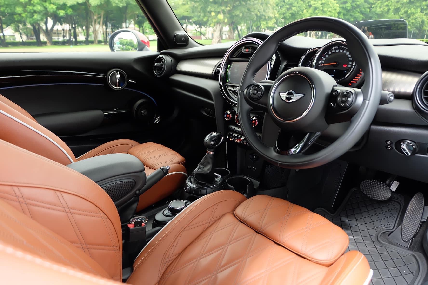 Mini F57 Cooper S Convertible ปี 2017