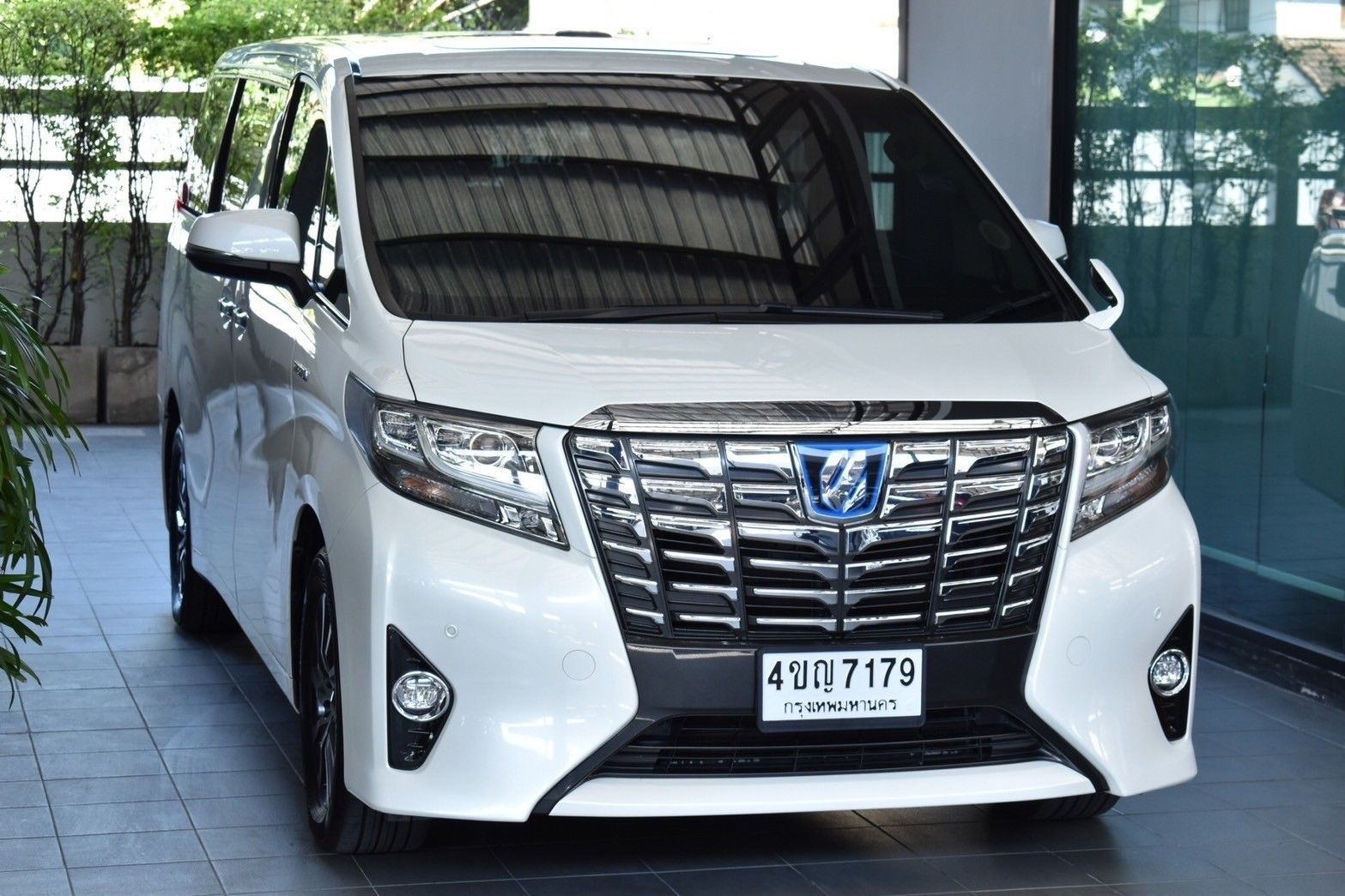 TOYOTA ALPHARD 2.5 HYBRID GF ปี2016