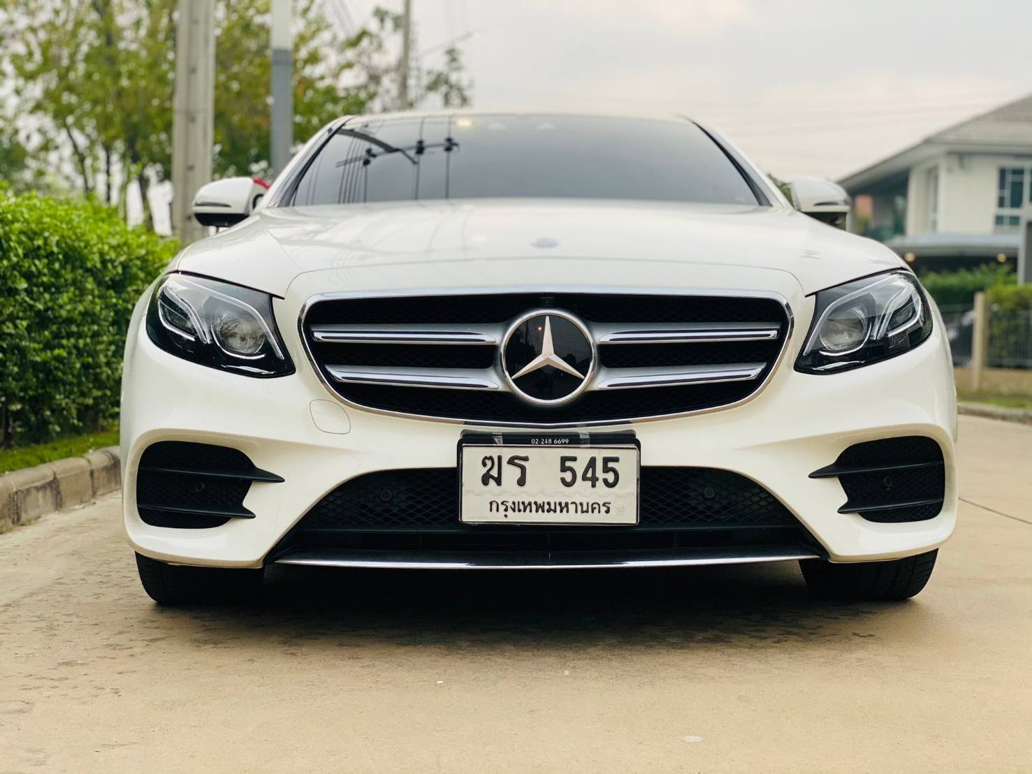 MercedesBenz E350e AMG Dynamic ปี 2017