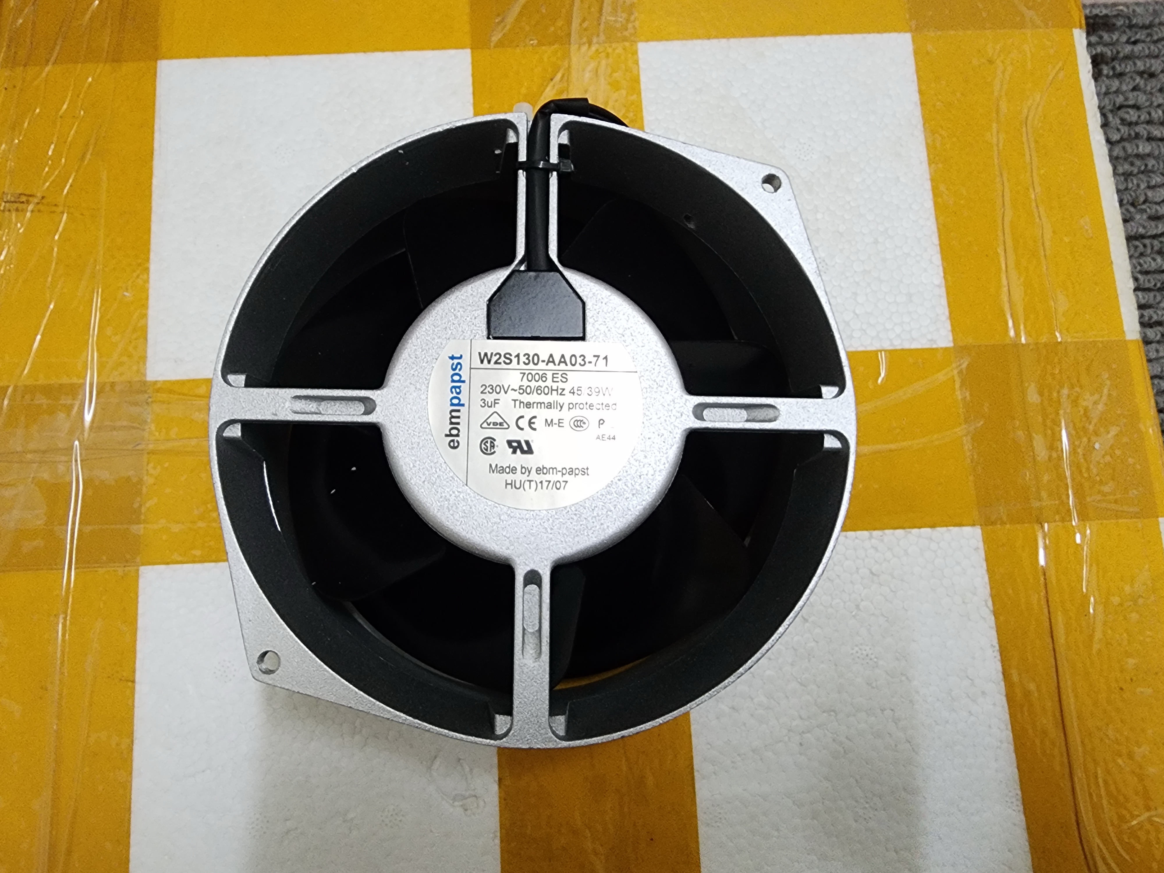 พัดลม W2S130-AA03-71 230Vac