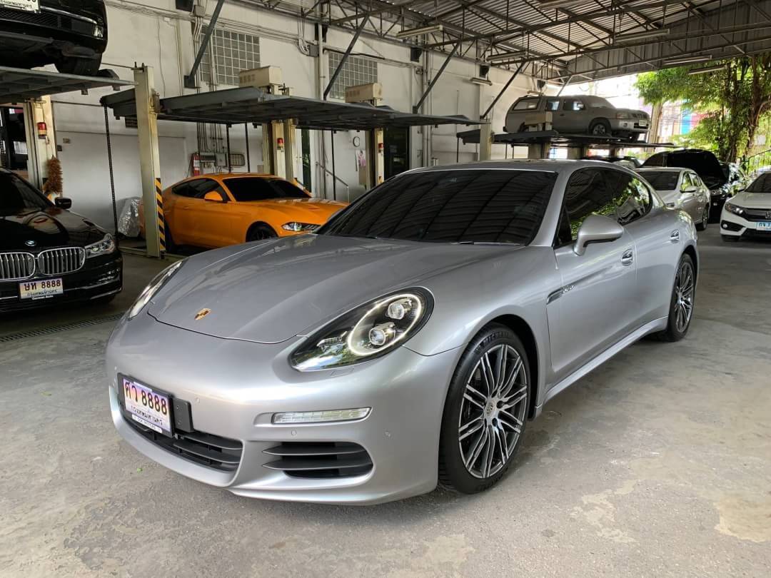Porsche Panamera 3.0 ปี2015