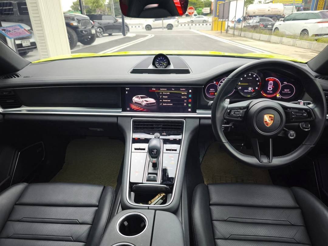 Porsche Panamera Platinum Edition ปี 2024