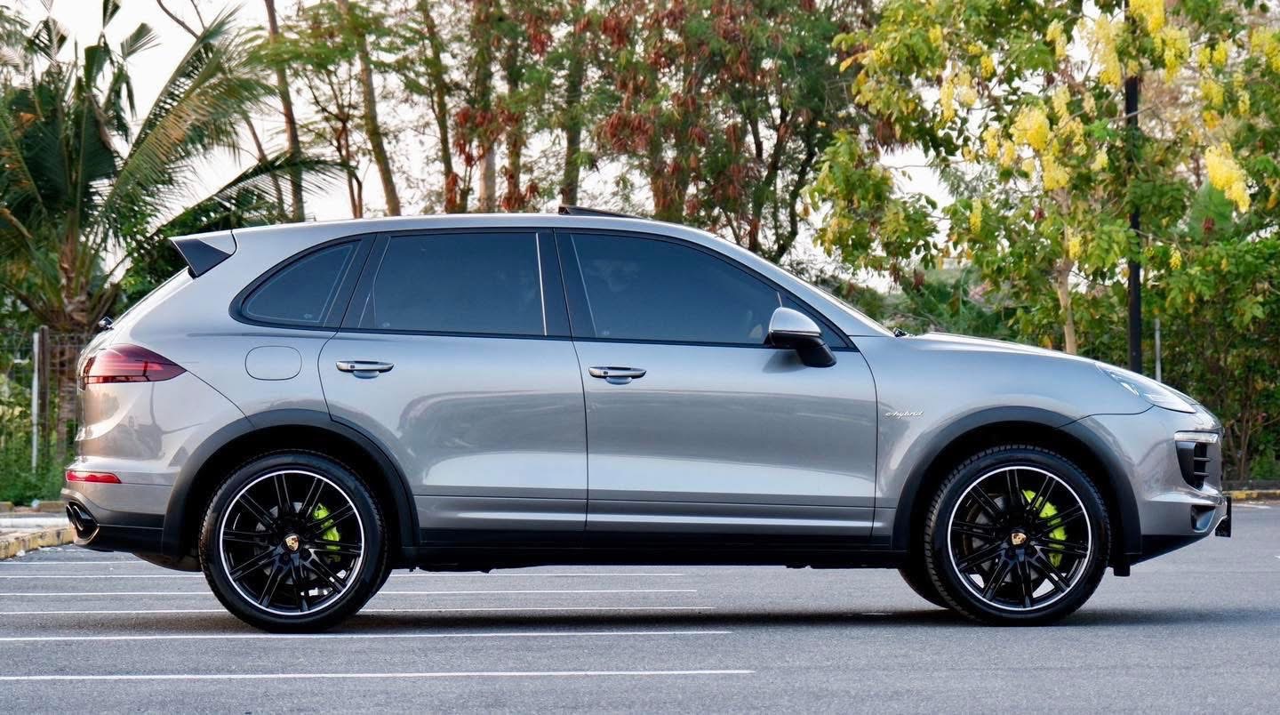 Porsche Cayenne S E-Hybrid Sport Design Package ปี 2015