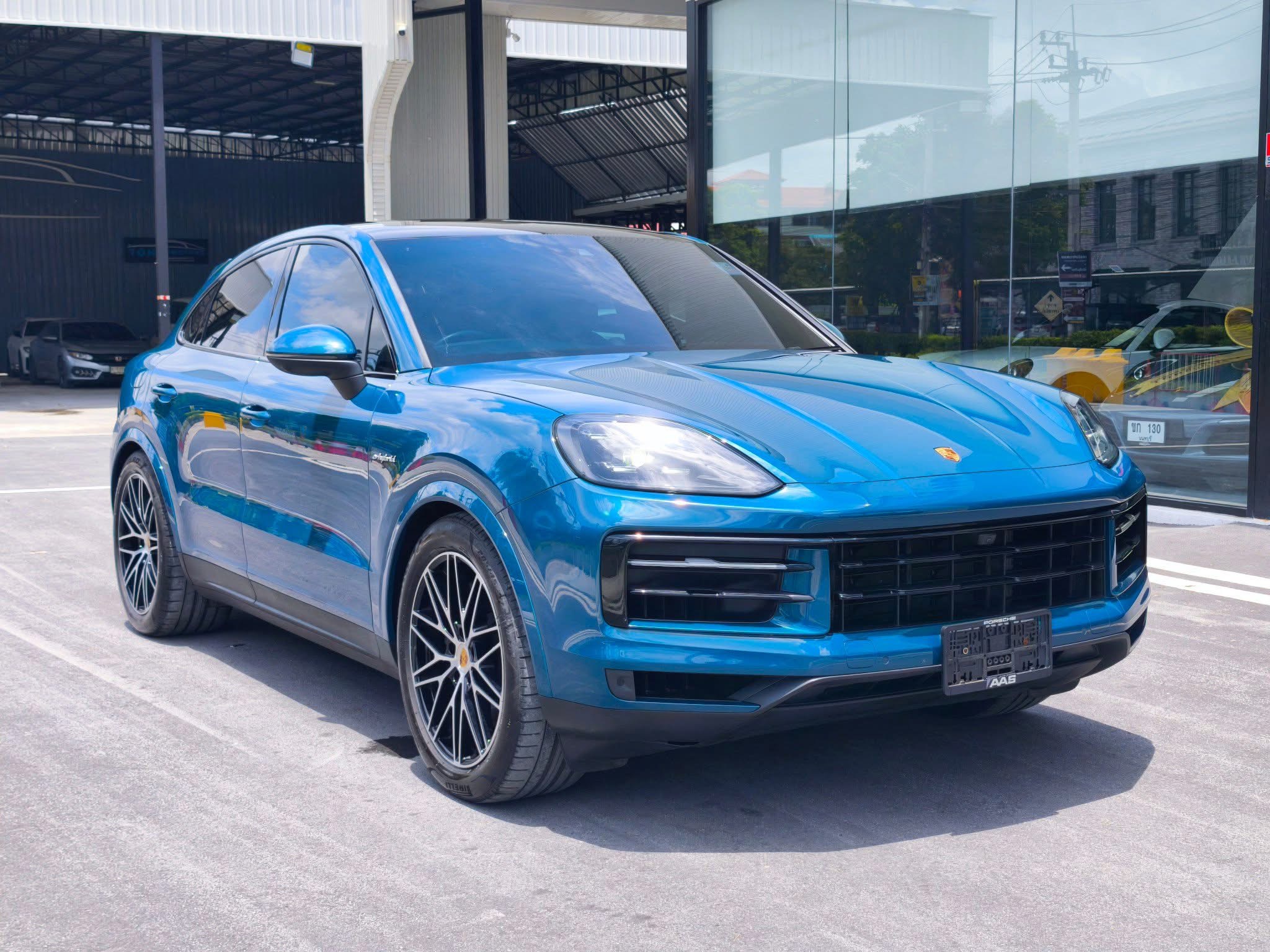PORSCHE CAYENNE 3.0 HYBRID COUPE MOONLIGHT BLUE ปี 2025
