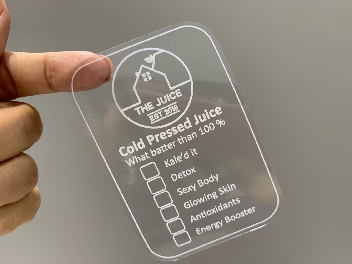 ฉลากสินค้าใสตัวหนังสือขาว สติ๊กเกอร์ใสพิมพ์สีขาว พิมพ์หมึกขาว