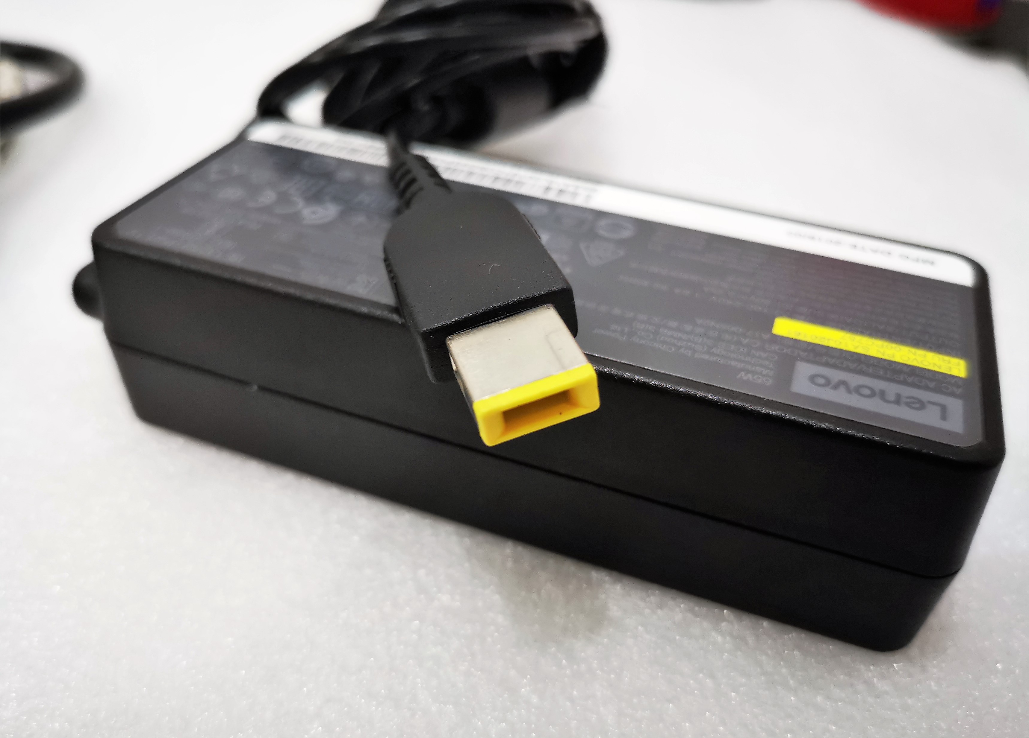 Adapter Lenovo ของแท้ 20V/3.25A 65W หัว USB สายชาร์จ
