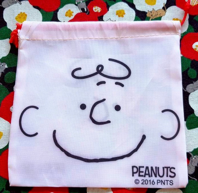 ถุงหูรูด กระเป๋า หูรูด Snoopy Peanuts ชาร์ลี บราวน์ Charlie Brown สนูปี้ จากญี่ปุ่น Size : 16 x 15.5 cm