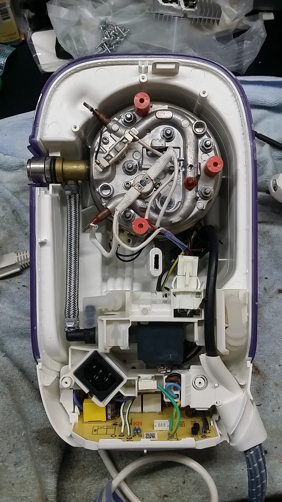 ซ่อมเตารีดไอน้ำ ยี่ห้อ TEFAL รุ่น GV6340 อาการไอน้ำออกมาช่วงแรกซักพักไอน้ำไม่ออก