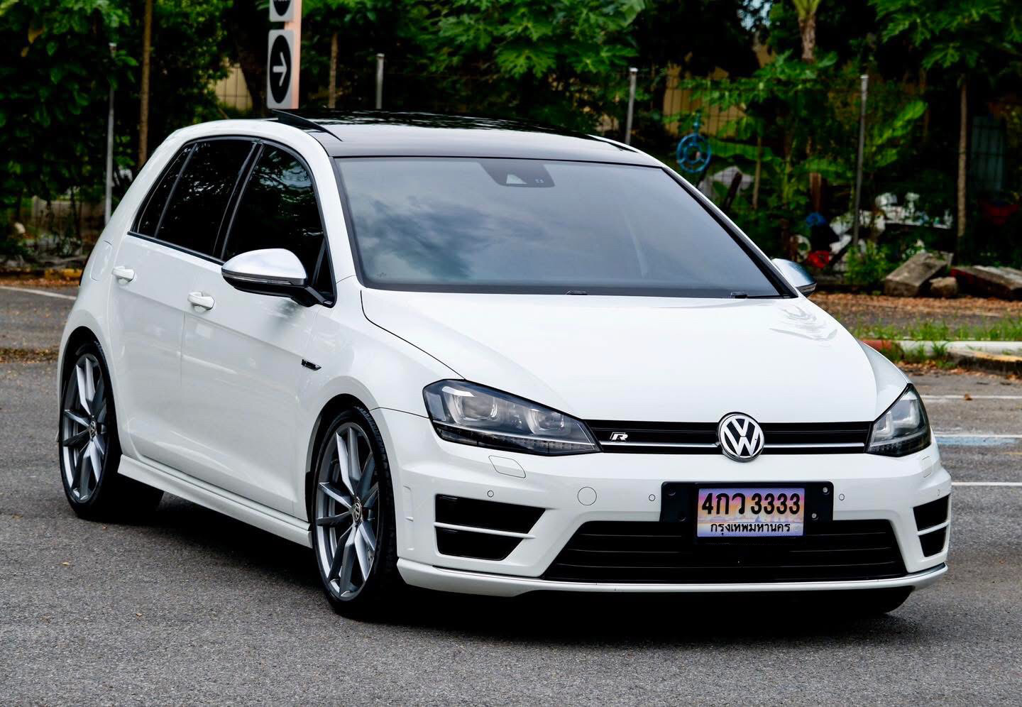 Volkswagen Golf R MK7 2.0 TSI DSG Hatch 5Doors ปี 2015