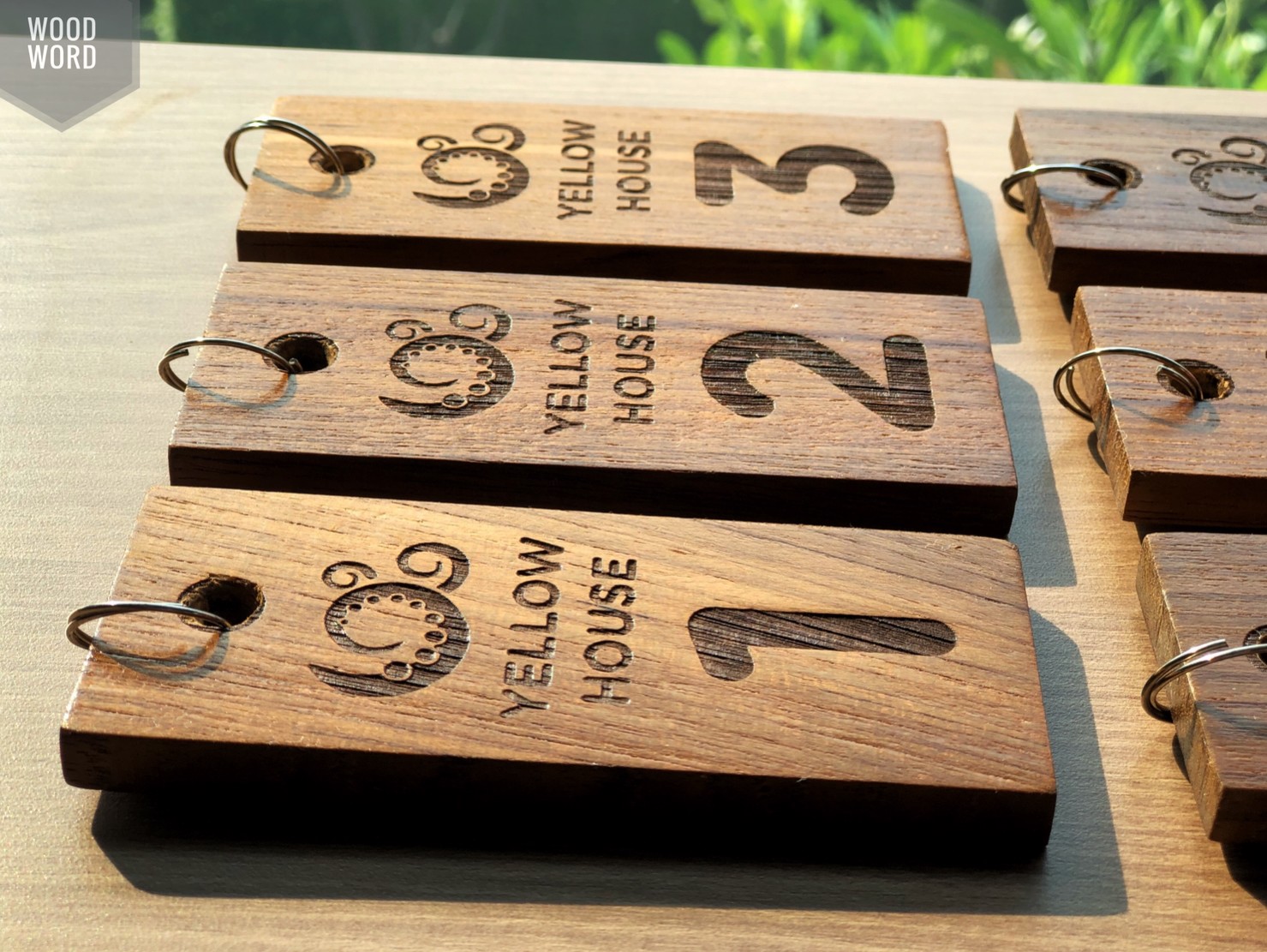 พวงกุญแจไม้ เลเซอร์