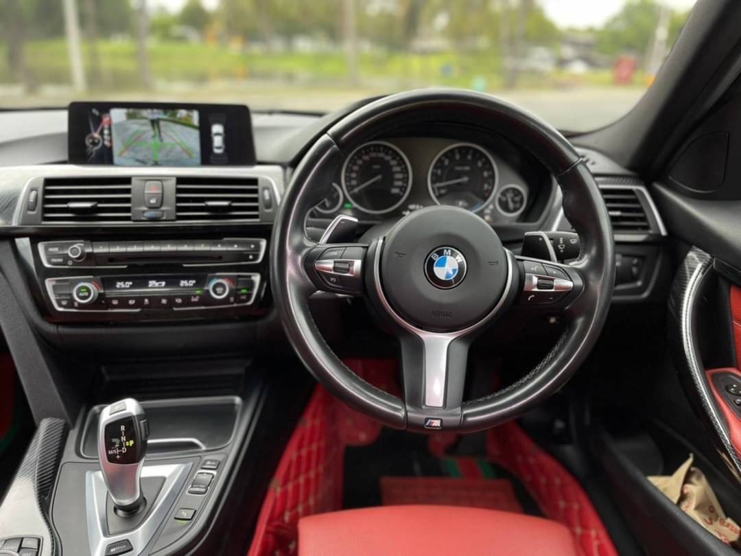 BMW 330e M Sport ปี 2016