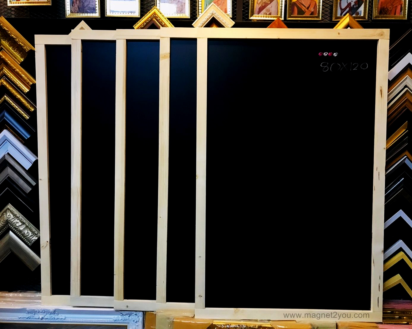 กระดานดำแม่เหล็ก 80x120 ติดผนัง กรอบไม้สนเลือกสีได้