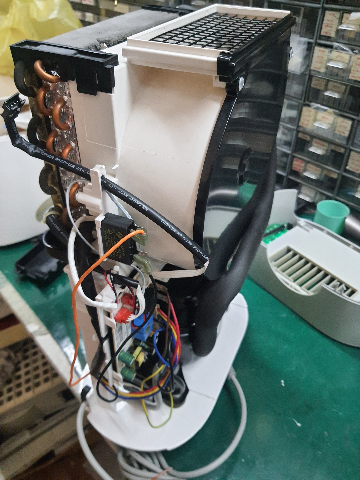 ล้างเครื่องดูดความชื้น ยี่ห้อ DEERMA รุ่น DEM-DT16C