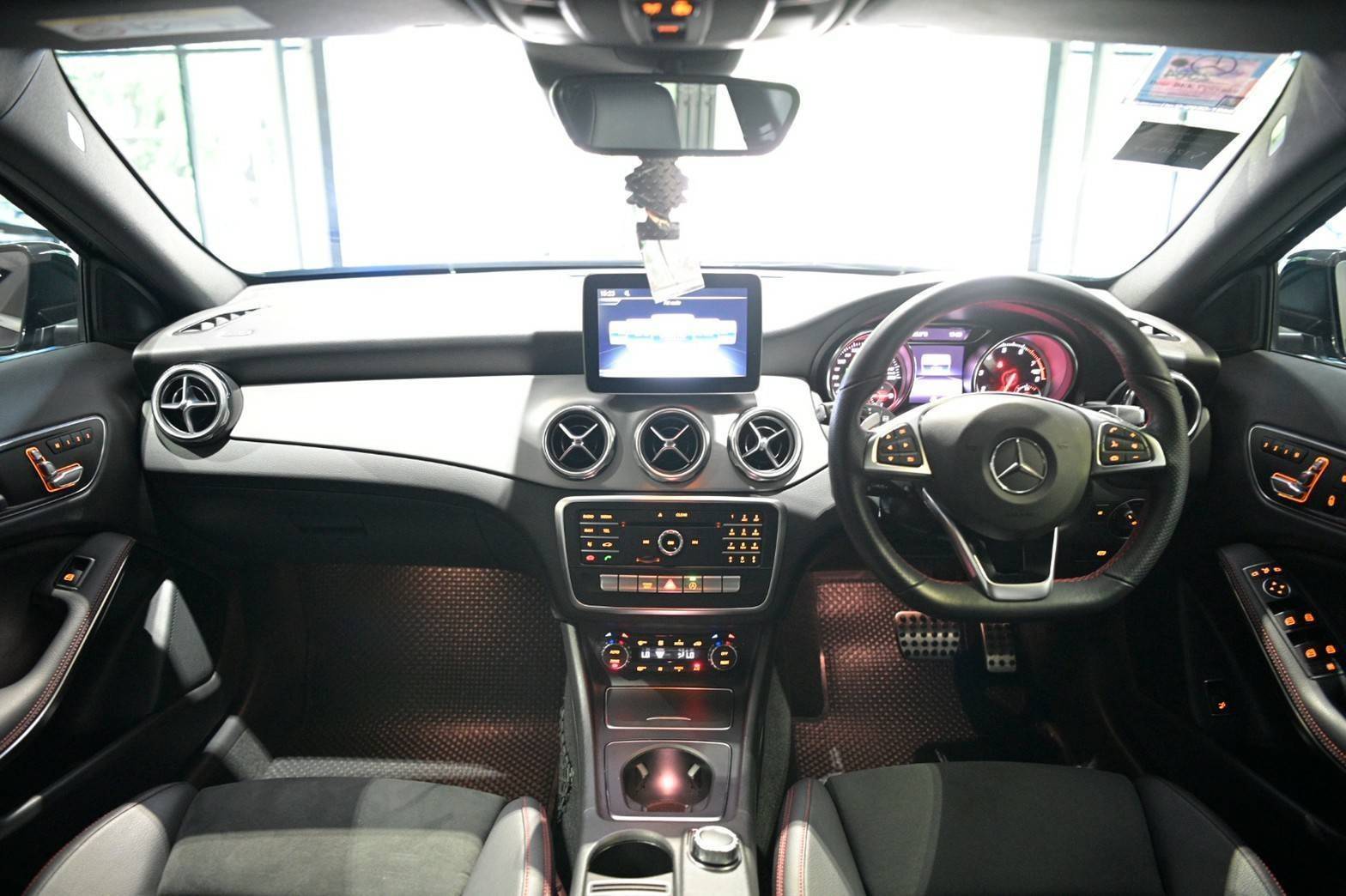 Mercedes-Benz GLA 250 AMG ปี 2019