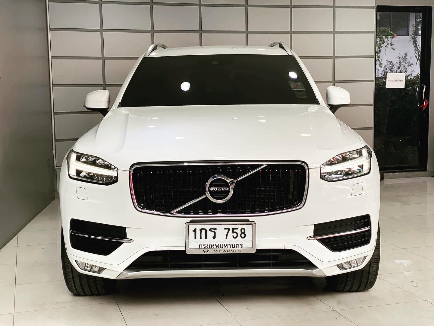 Volvo XC90 D5 Momentum AWD 2.0 เทอร์โบคู่ ปี 2017