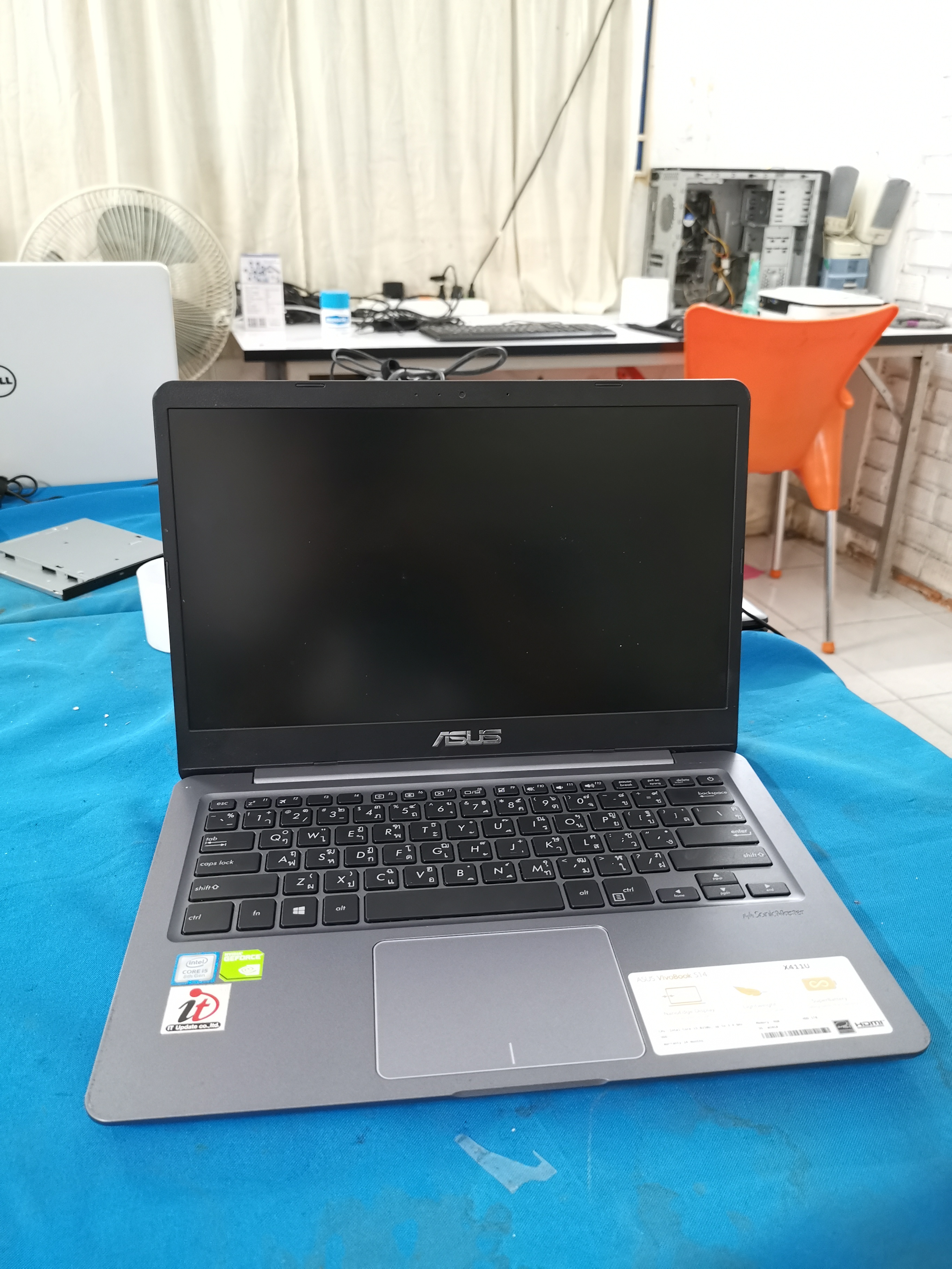 Asus VivoBook S14 X411U