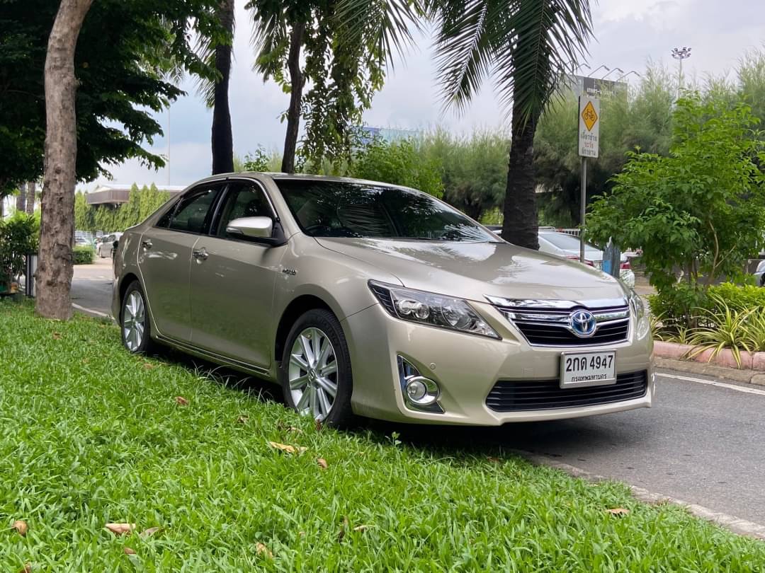 Toyota Camry 2.5L HV Navigator ปี 2013