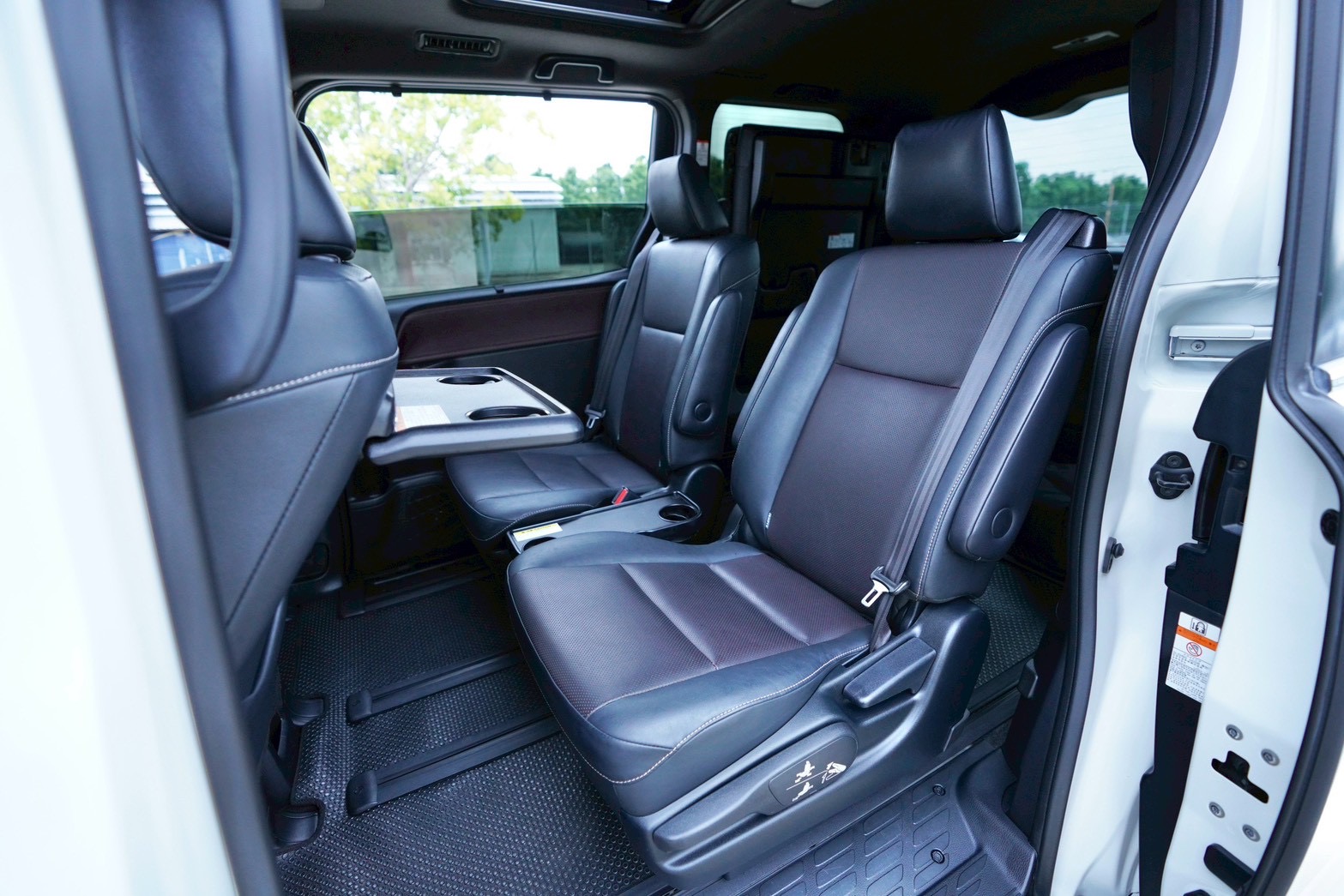 Toyota Esquire ปี 2019