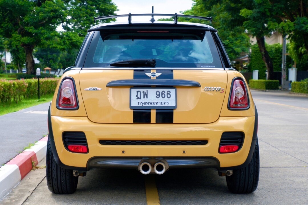 Mini R56 Hatch Cooper S Look 2 ปี 2008