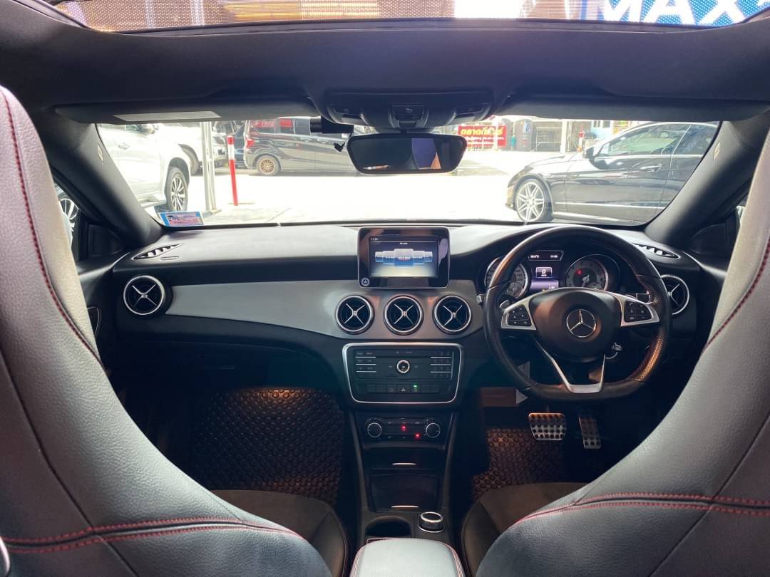 Mercedes-Benz CLA 250 AMG Sport ปี 2015