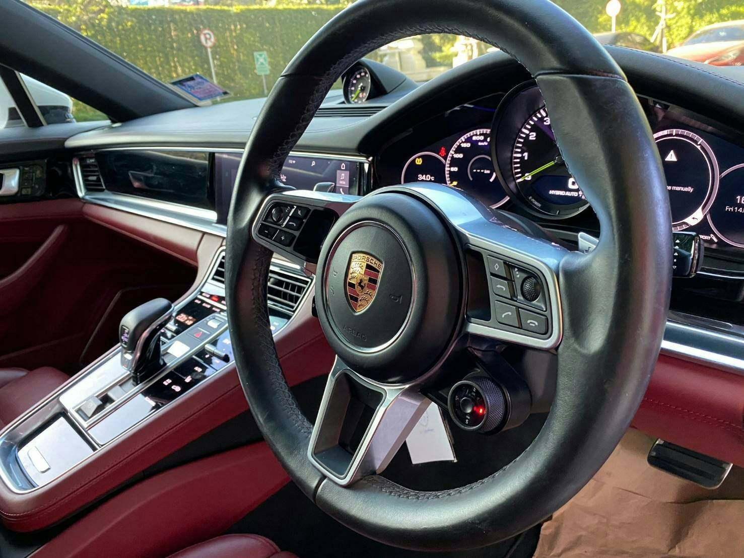 Porsche Panamera E 4hybrid ปี 2019