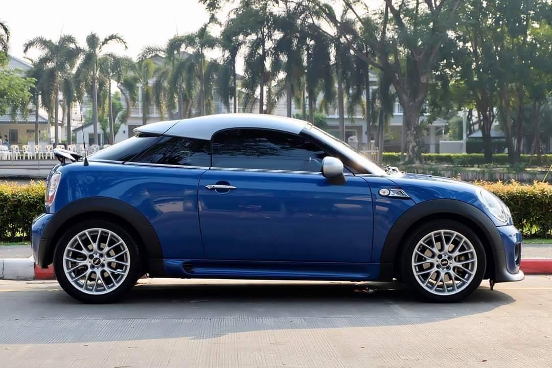 Mini R58 LCI Coupe Cooper S ปี 2012