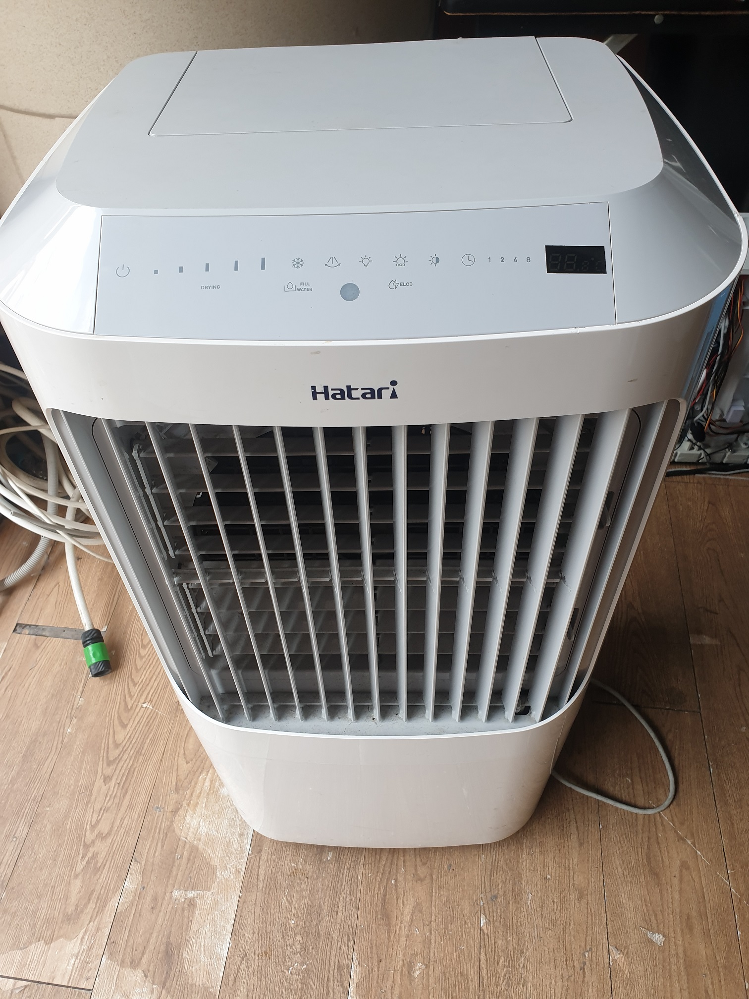 ซ่อมพัดลมไอน้ำ ยี่ห้อ HATARI รุ่น AC Pro อาการพัดลมหมุนเบาไม่มีแรงหมุน