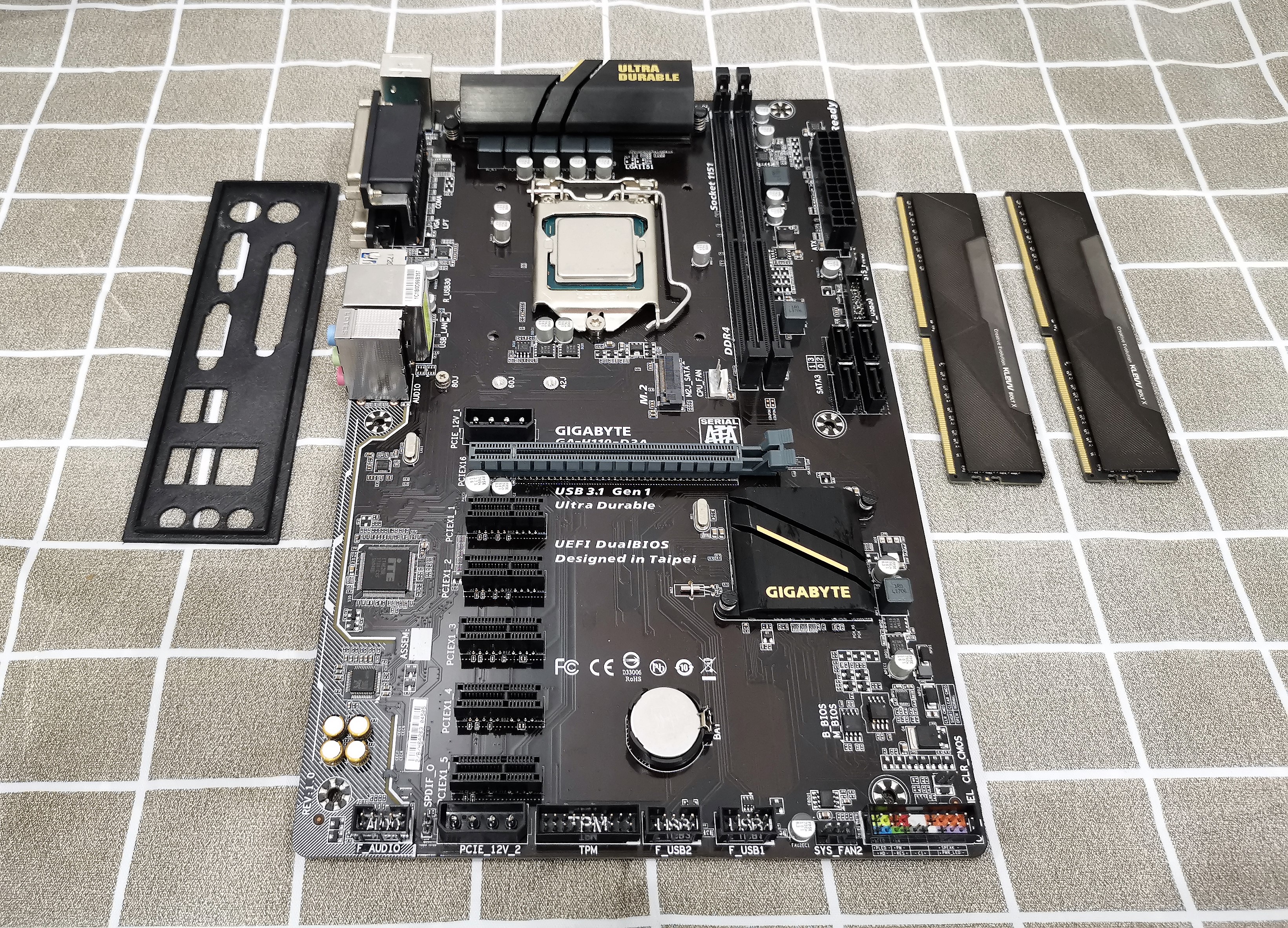 เซ็ตมัดรวม บอร์ด H110 + i7 6700 + Ram DDR4 16(8*2)/3600