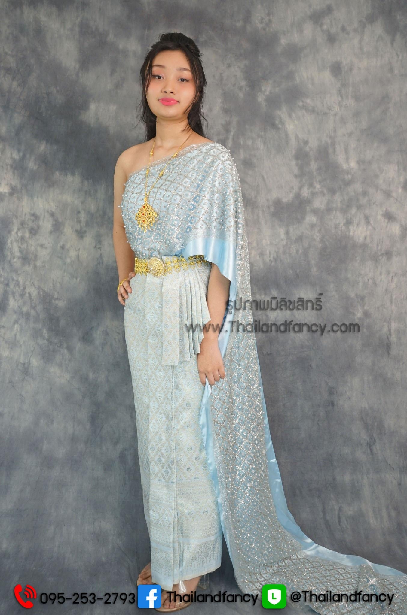 ชุดไทยย้อนยุค ชุดไทยสมัยอยุธยา ชุดไทยประยุกต์ ชุดไทยสไบออเจ้า ชุดไทยสไบกลิตเตอร์ปักมุขกับผ้าถุงจีบหน้านางเสมือนนุ่งสด