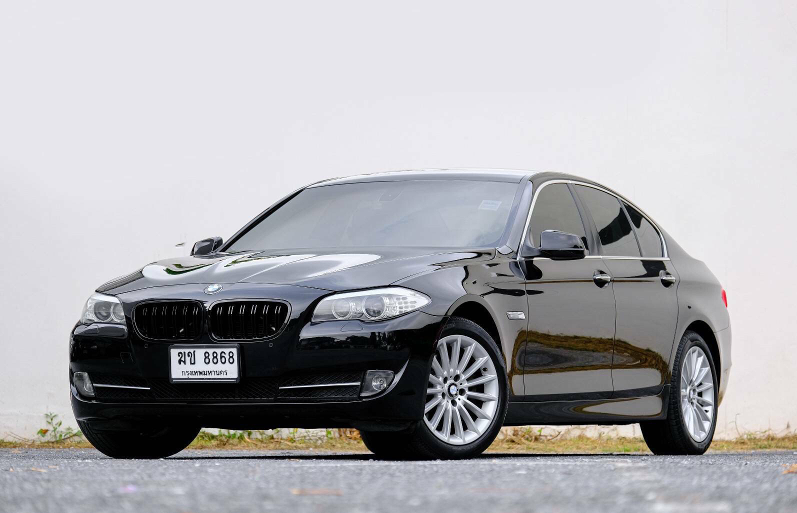 BMW 523i โฉม F10 ปี 2012