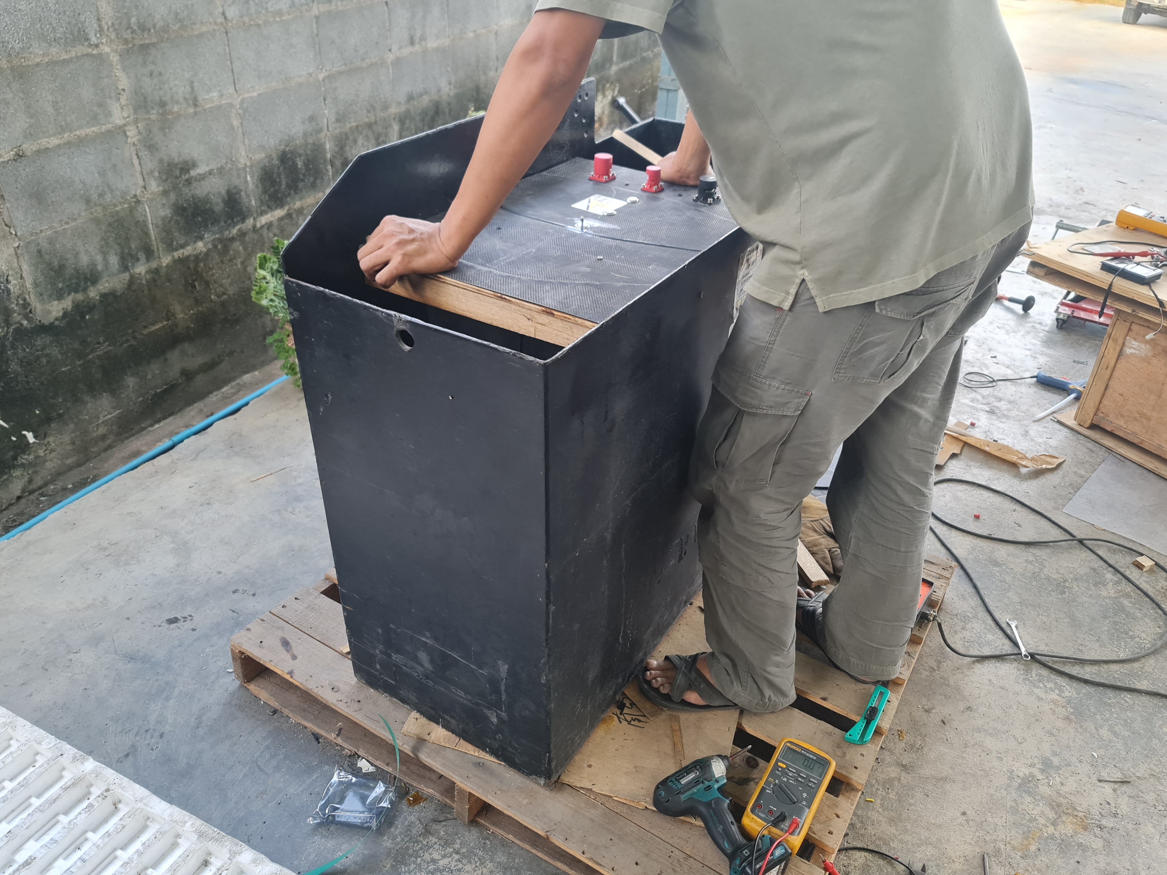 แบตเตอรี่ลิเทียม โฟลคลิฟท์ไฟฟ้า 48v 400ah 600ah สำหรับรถ 1.5 ตัน 2.5 ตัน