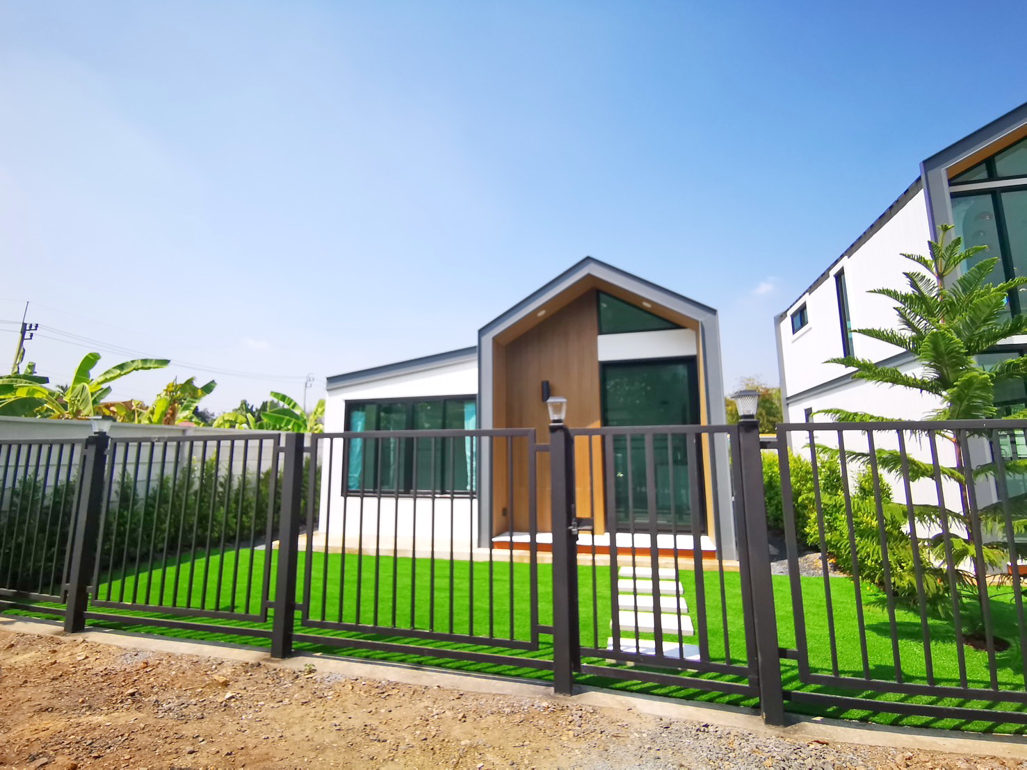 ให้เช่าบ้านเดี่ยวสไตล์นอร์ดิก เหมาะทำ Office , Studio เลี่ยงเมืองปากเกร็ด เลี้ยงสัตว์ได้