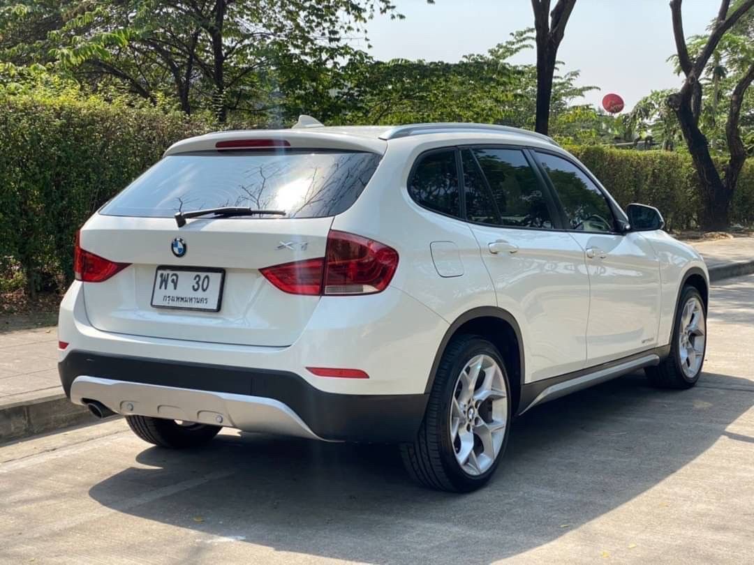 BMW X1(ดีเซล) sDRIVE 2.0D XLINE LCI สีขาว ปี 2014